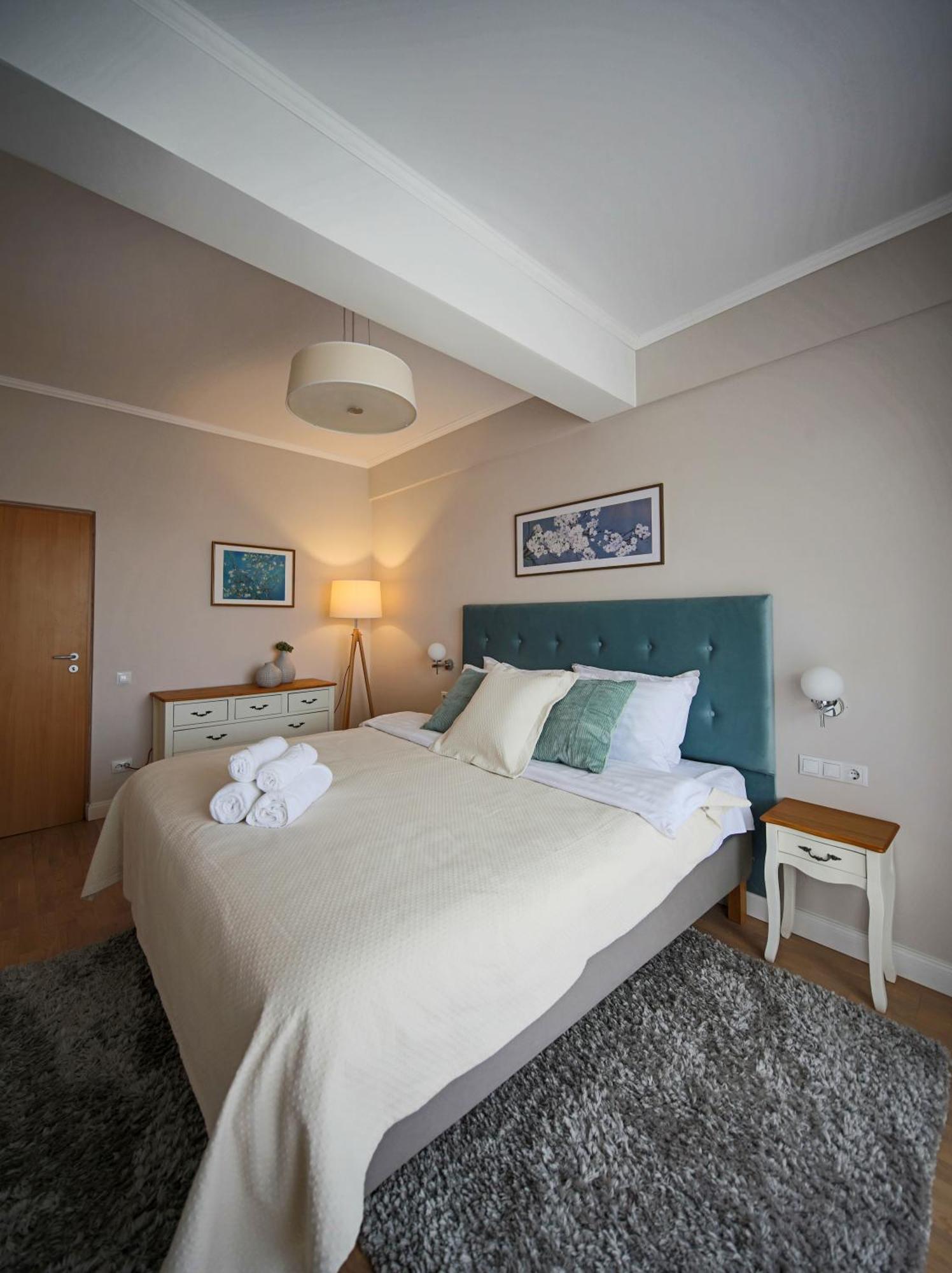 Stylish Condo - Parking And Balcony Κλουζ-Ναπόκα Εξωτερικό φωτογραφία